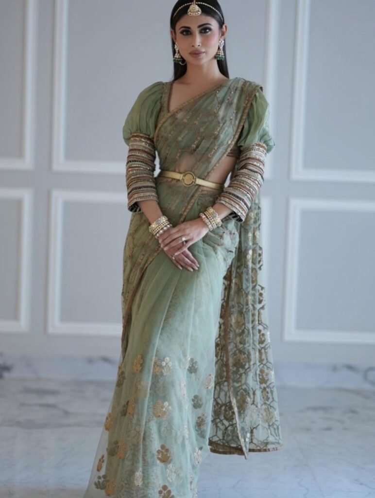 mauni roy