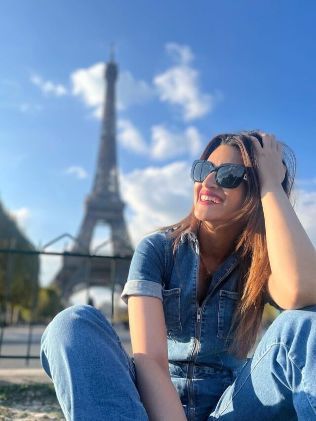 Kriti is enjoying her France vacation.