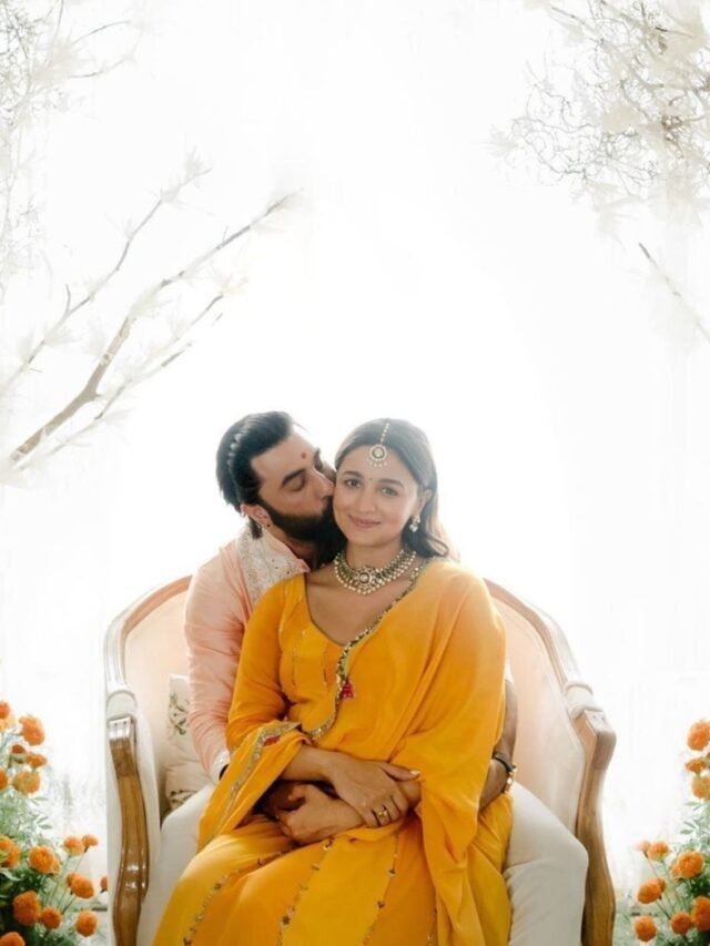 आलिया ने बेबी शॉवर की फोटोज शेयर की।