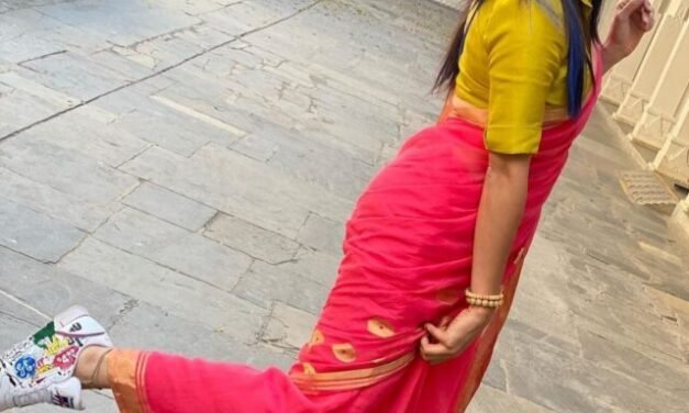 कमाल है कैटरीना का साड़ी विथ स्नीकर लूक।