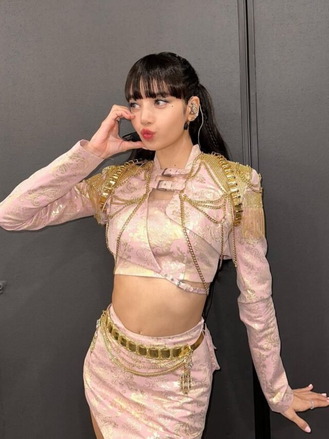 Lisa of Black Pink created a new history.
