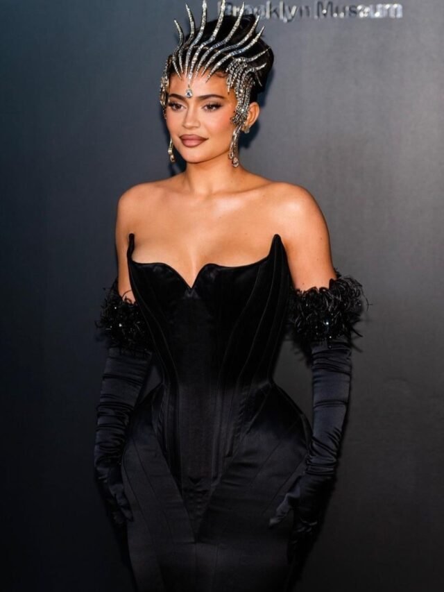 Kylie Jenner looks amazing at Thierry Mugler’s archive exhibition opening.