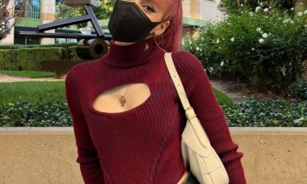 Lisa’s styles pants are so unique.