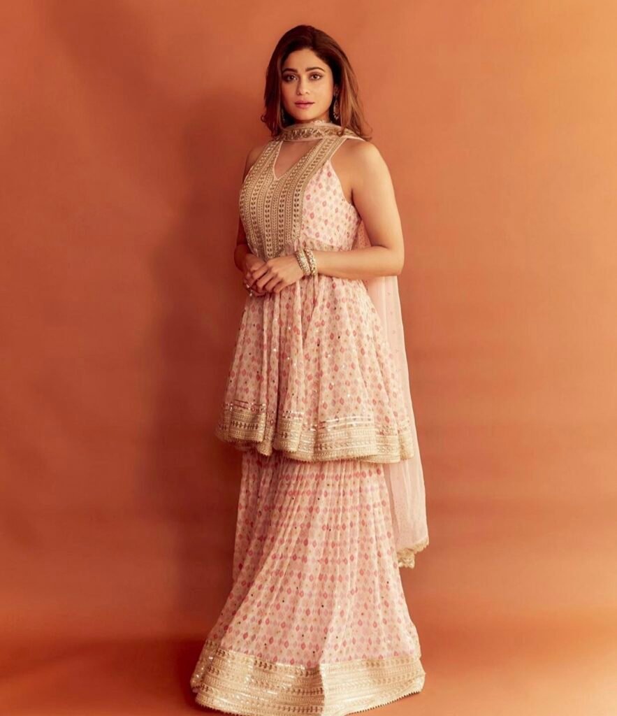 Peplum garara set