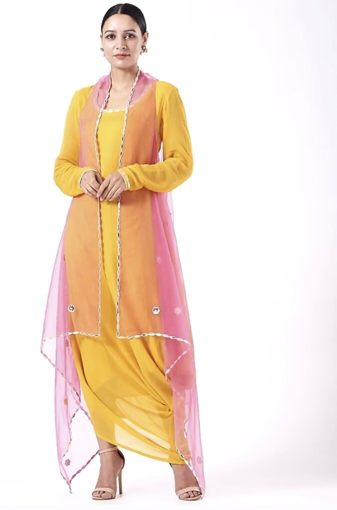 Ambroiderd gown with cape