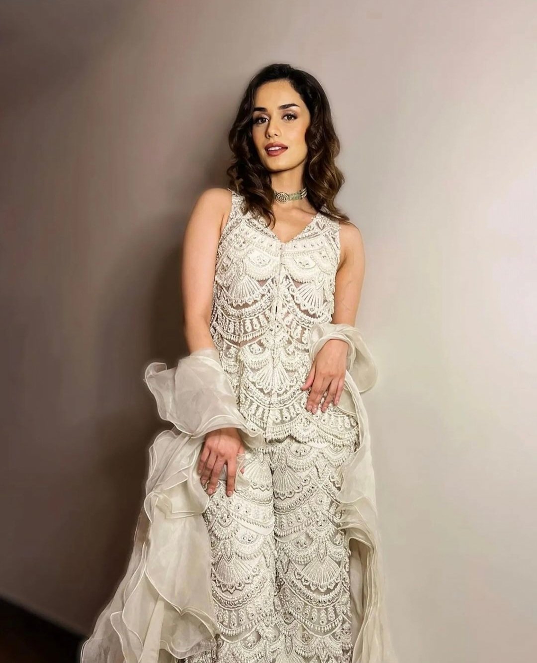 Manushi chhillar
