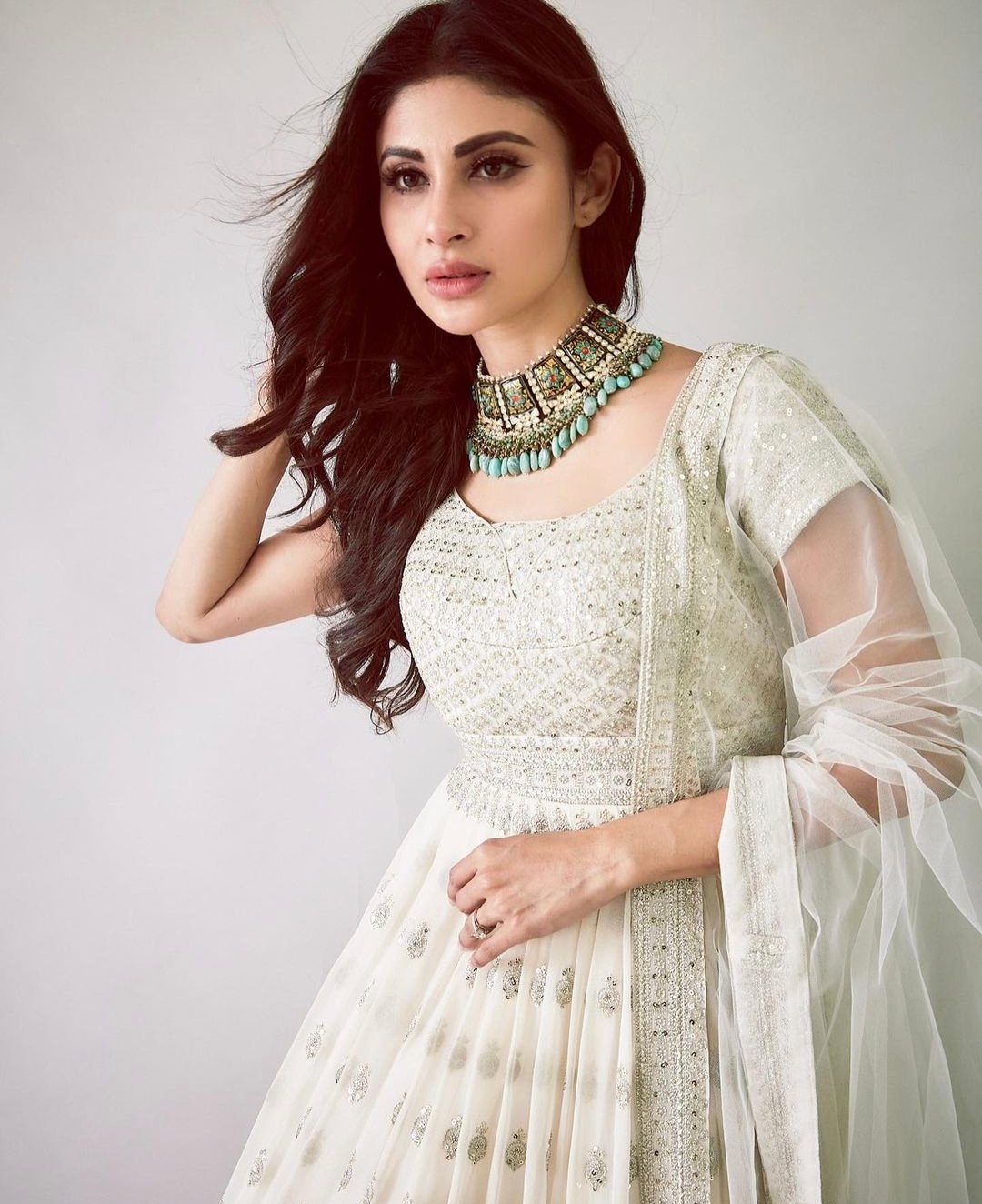 Mauni roy