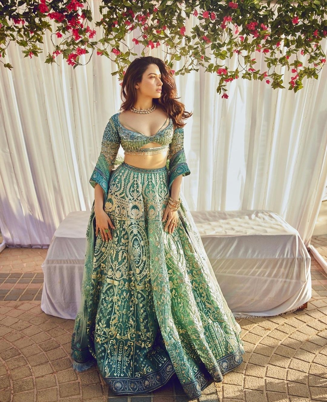Tarcoish green lahnga