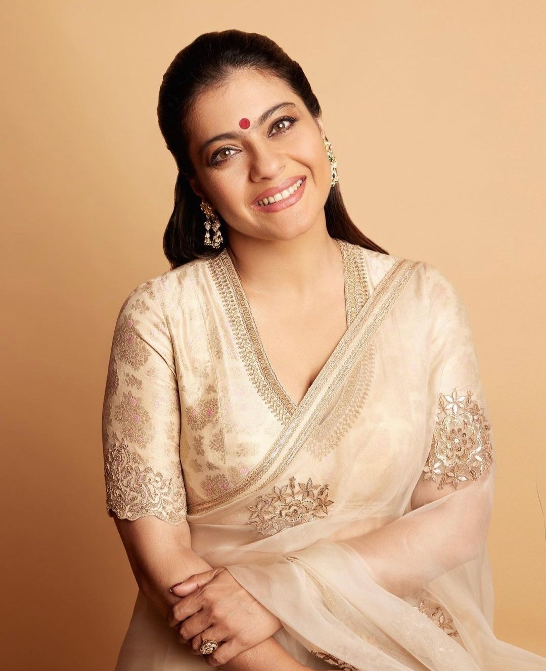 Kajol makeup look