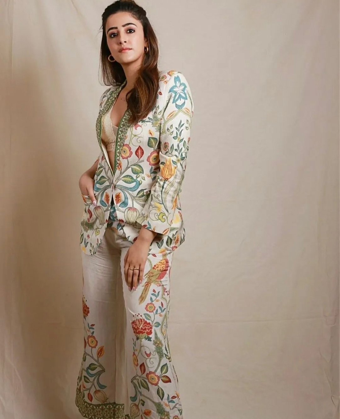 Nupur sanon in blazer dress