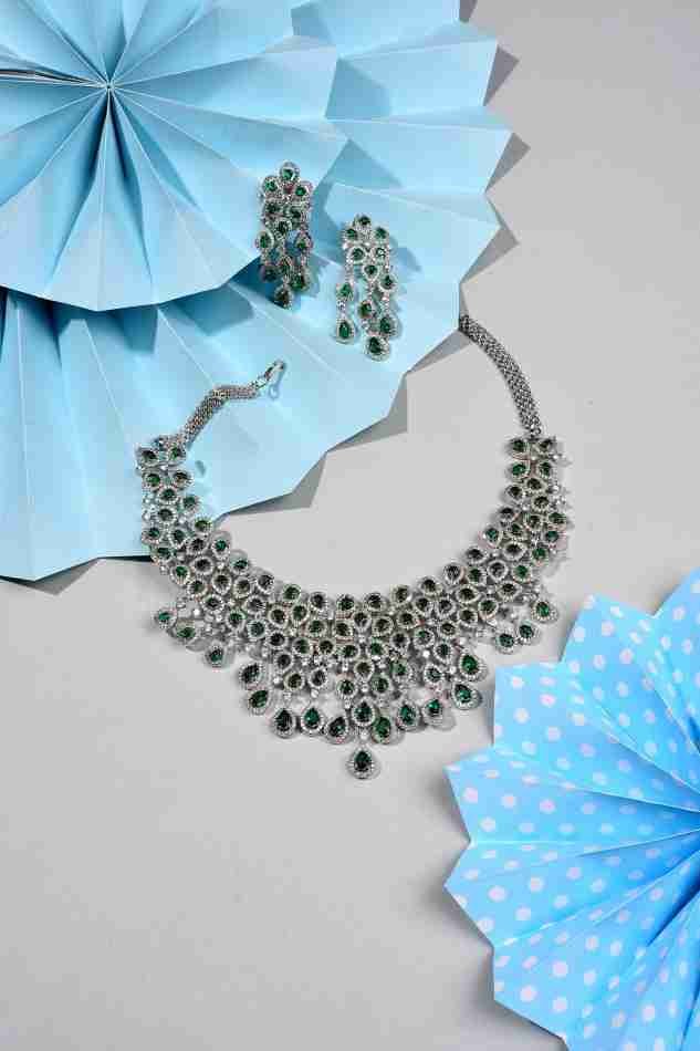 Emerald green jewellery set